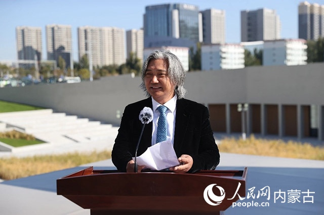 全國政協(xié)副秘書長、民盟中央專職副主席、中國美術(shù)館館長、中國城市雕塑家協(xié)會主席吳為山開幕致辭。王劭凱攝