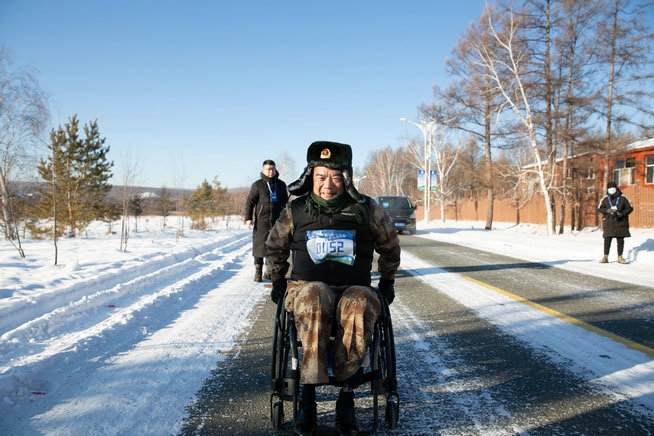 中共黨員、一等功榮立者王曙光不畏嚴(yán)寒，挑戰(zhàn)自我（王鵬）.jpg