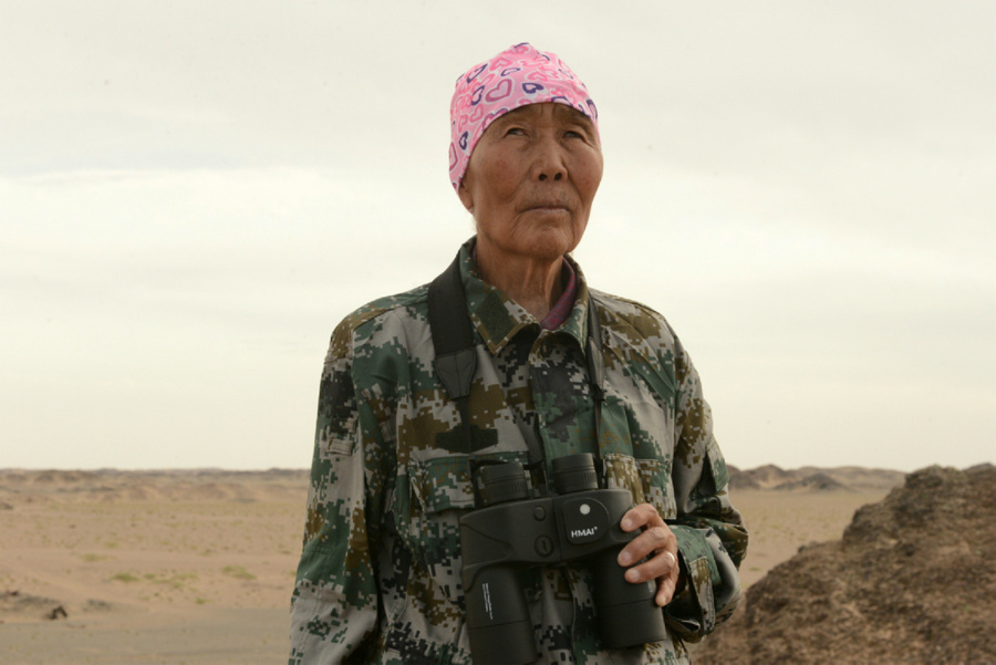 1.尼瑪老人在巡邊1.jpg