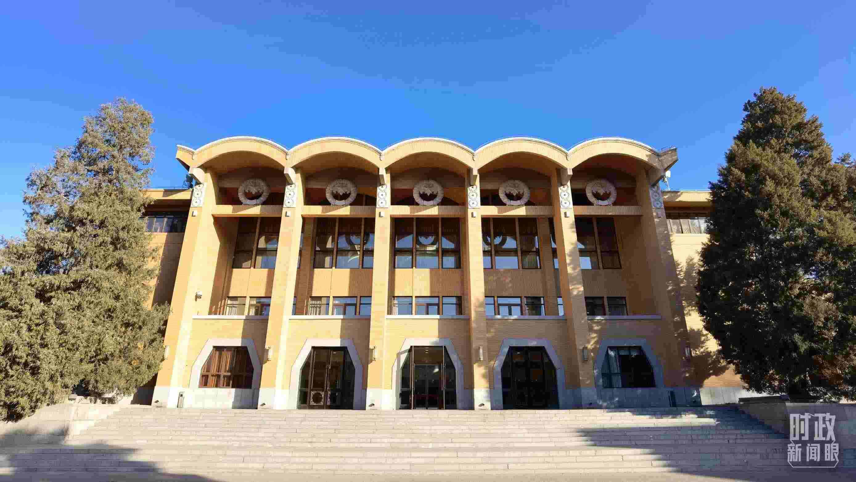 △2023年3月1日，中央黨校建校90周年慶祝大會(huì)在這里舉行。（總臺(tái)央視記者石丞拍攝）