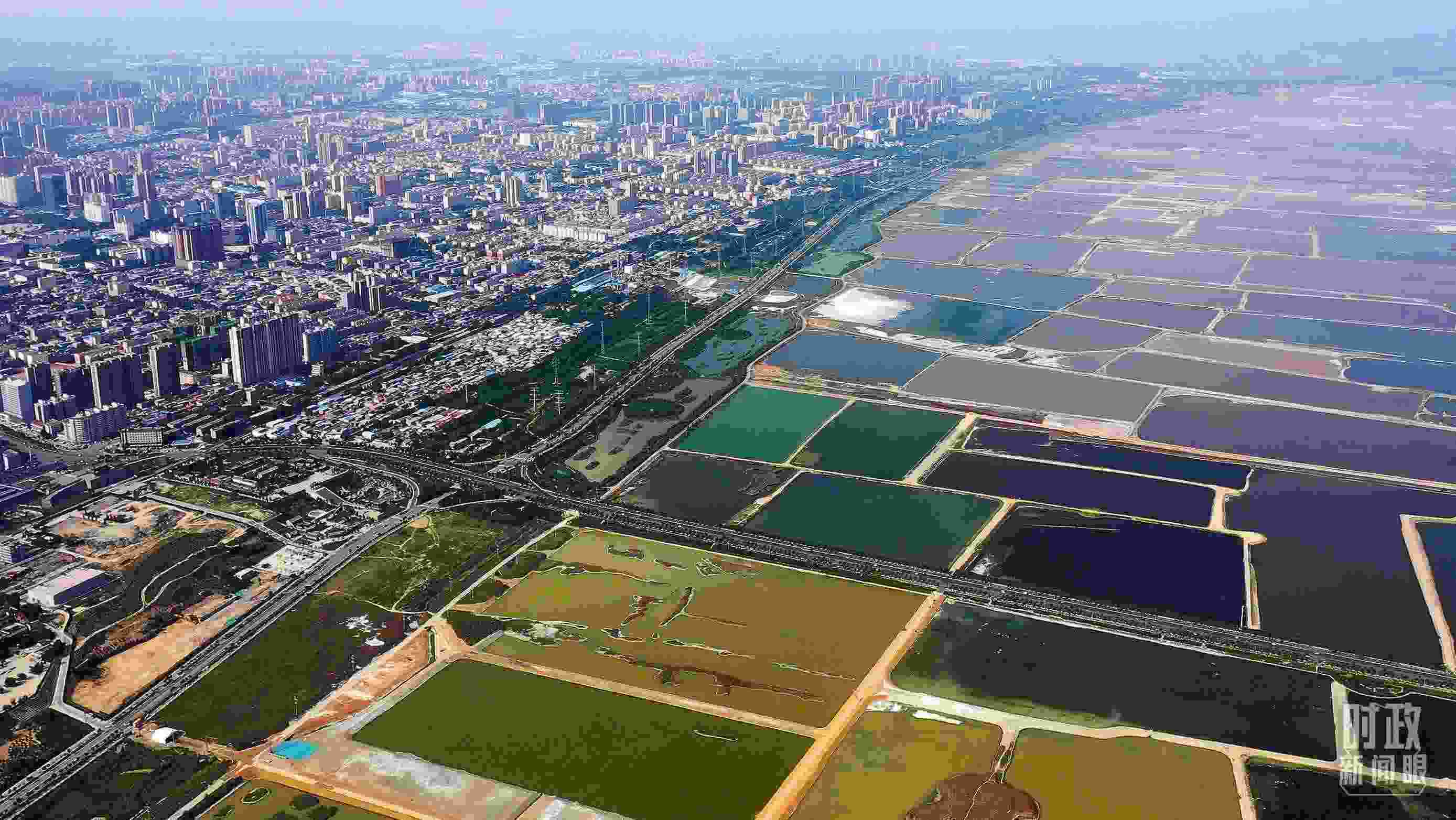 △俯瞰山西運(yùn)城。（總臺(tái)記者裴大偉、康曉宇拍攝）