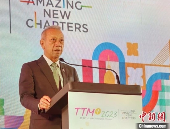 泰國旅游及體育部部長皮帕在開幕式上致辭。 趙婧楠 攝