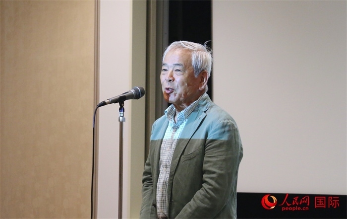 展覽名譽(yù)顧問(wèn)、日本前文化廳長(zhǎng)官青柳正規(guī)致辭。（人民網(wǎng) 許可攝）