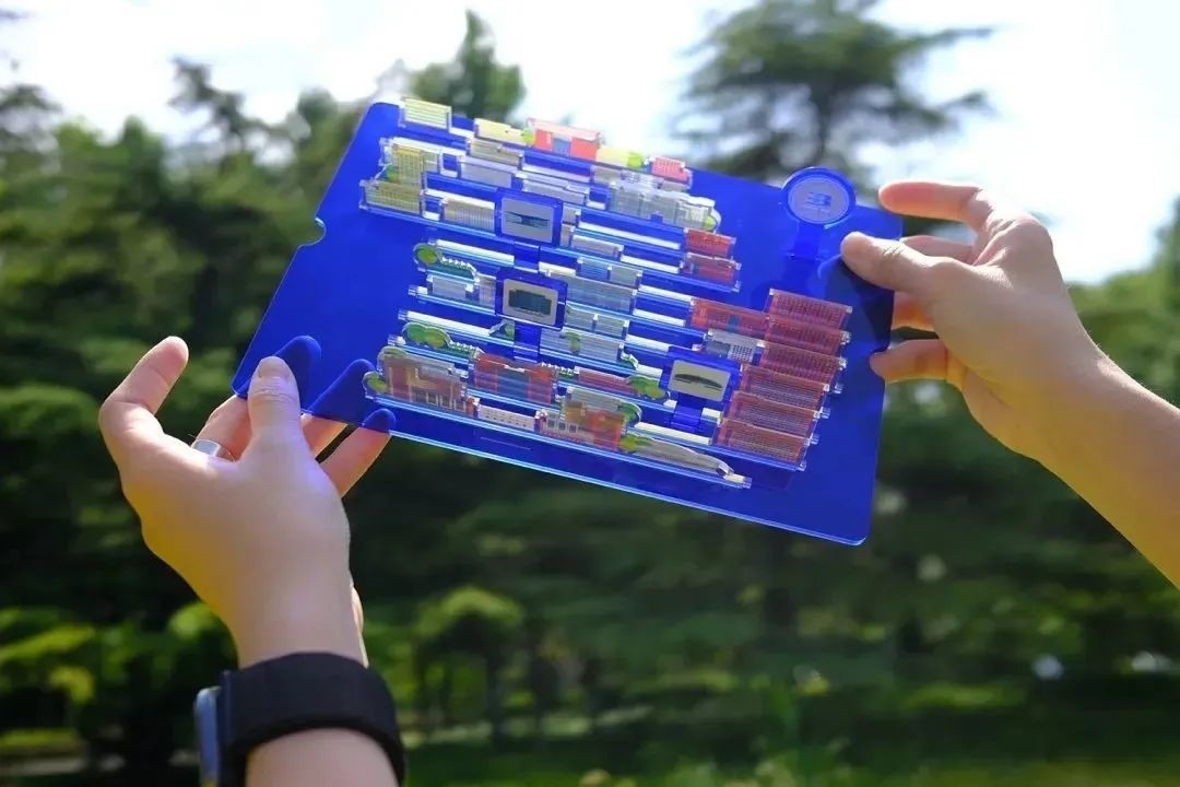 北京工業(yè)大學(xué)新版錄取通知書。校方供圖