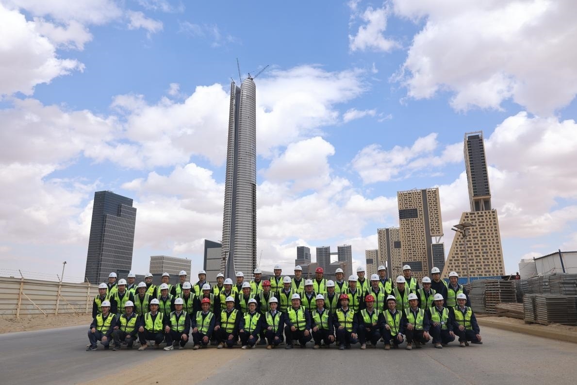 埃及新首都CBD標(biāo)志塔項(xiàng)目青年工程師團(tuán)隊(duì)。 受訪者供圖
