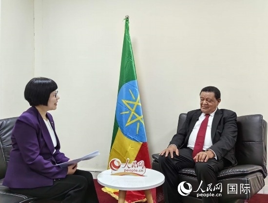 穆拉圖·特肖梅接受人民網(wǎng)記者唐維紅采訪。人民網(wǎng)記者 陳星星攝