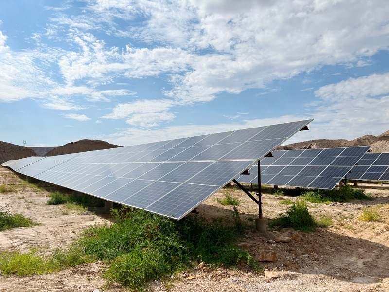 甘肅白銀深部銅礦廢石場100兆瓦光伏發(fā)電項(xiàng)目。受訪者供圖