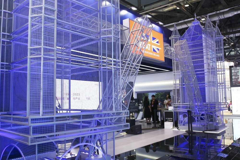 這是9月3日在國(guó)家會(huì)議中心綜合展區(qū)拍攝的英國(guó)展館。新華社記者 孫瑋彤 攝