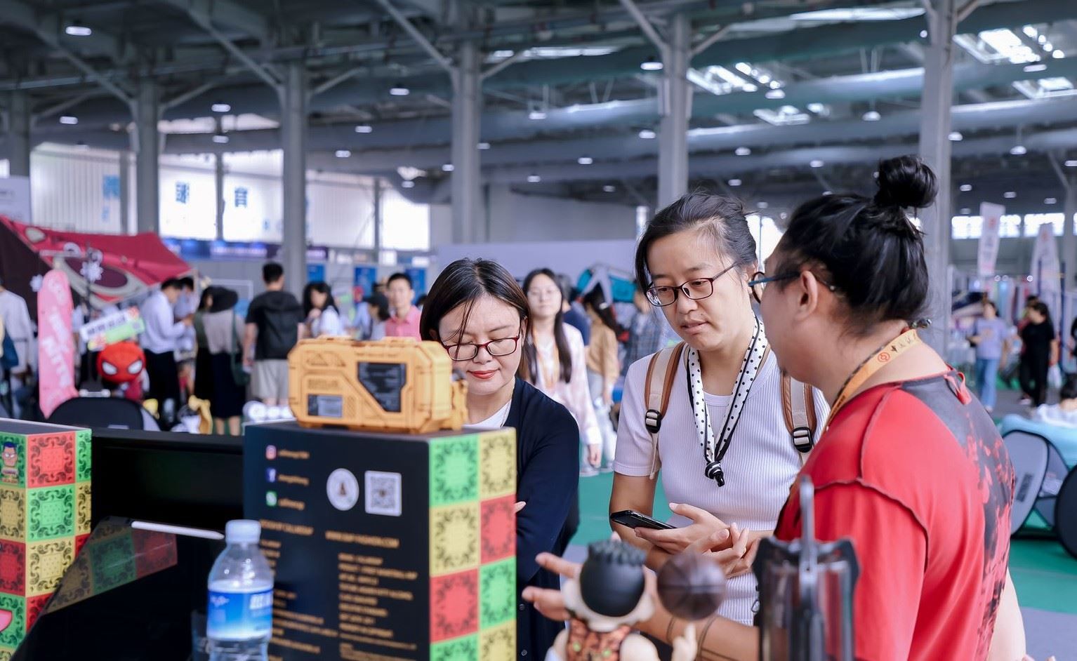 體育服務(wù)專題展區(qū)現(xiàn)場(chǎng)。人民網(wǎng) 歐陽(yáng)易佳攝