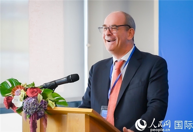 圖為倫敦?戶港代表致辭。人民網(wǎng) 郭錦標(biāo)攝