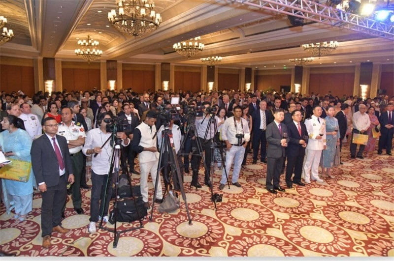 印度各界人士，各國(guó)駐印使節(jié)及外交官，中資企業(yè)、留學(xué)生和華僑華人等700余人出席招待會(huì)活動(dòng)現(xiàn)場(chǎng)。中國(guó)駐印度大使館供圖