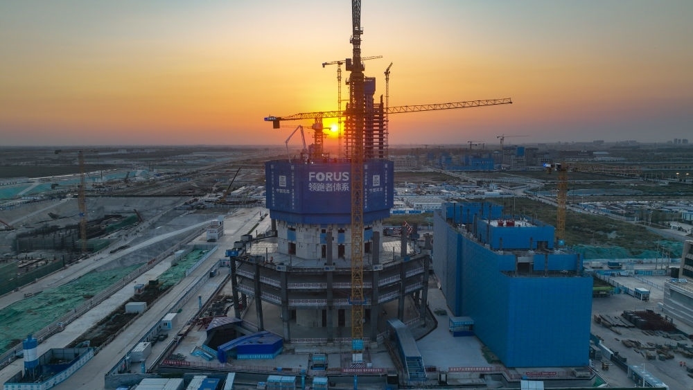 在雄安新區(qū)啟動(dòng)區(qū)拍攝的中國(guó)中化大廈項(xiàng)目（9月21日攝，無(wú)人機(jī)照片）。新華社記者 張鋮 攝