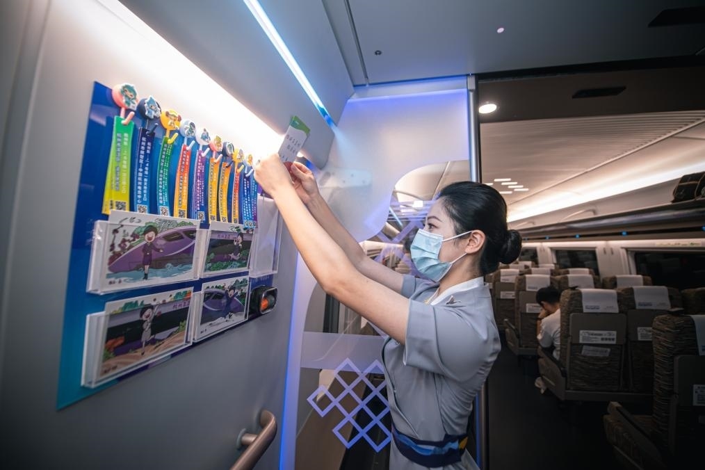 2023年9月16日，復興號亞運智能動車組列車正式載客運營。新華社記者 江漢 攝