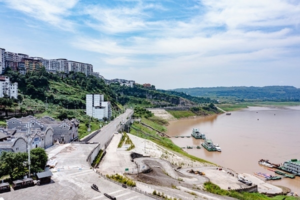 建成后的西沱鎮(zhèn)岸線環(huán)境綜合整治工程局部。受訪者供圖