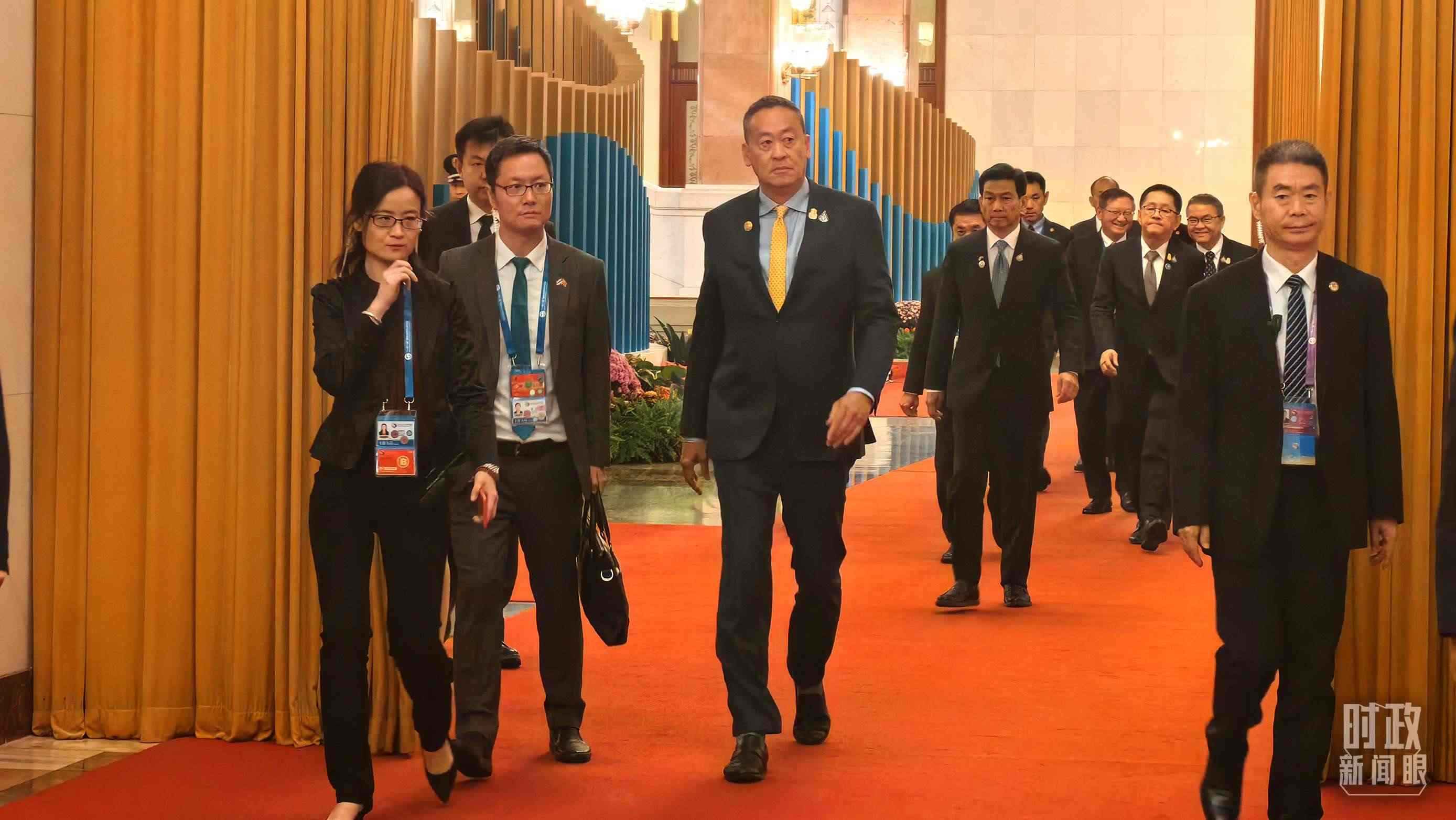 △即將參加會見的泰國總理賽塔。（總臺央廣記者潘毅拍攝）