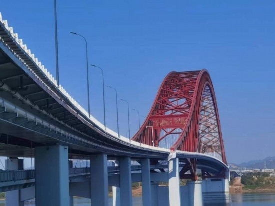 清水塘大橋側(cè)面。本報記者 常雯宜攝