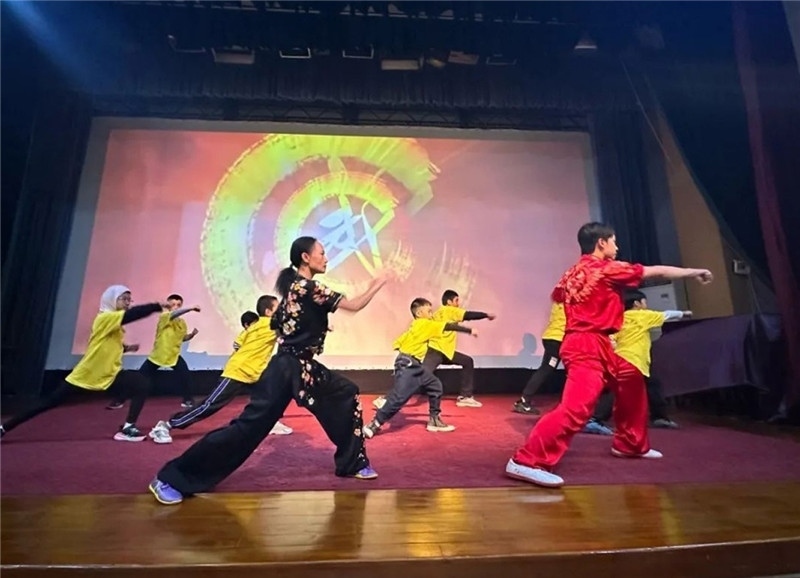 圖為2023“中華文化大樂園—埃及開羅營”閉幕式活動現(xiàn)場。主辦方供圖