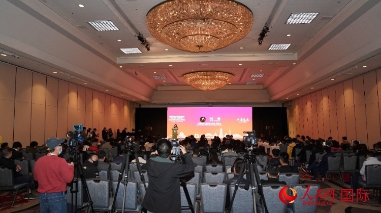 “中國(guó)之夜暨消費(fèi)電子發(fā)展論壇”現(xiàn)場(chǎng)。人民網(wǎng)記者 鄧圩攝