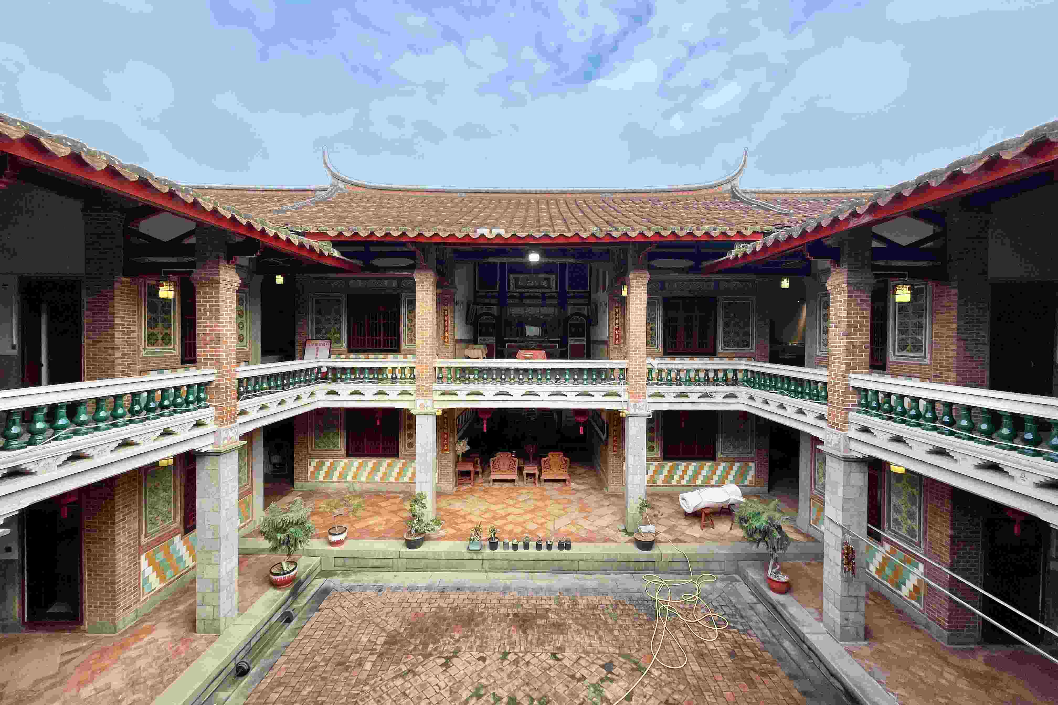 遠(yuǎn)峰厝。林瑤 攝