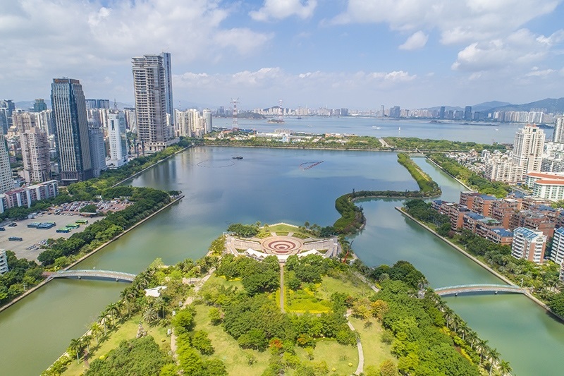 2021年5月15日，廈門，航拍筼筜湖，景色優(yōu)美。