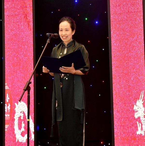 中國駐阿拉木圖總領(lǐng)事蔣薇致辭。中國駐阿拉木圖總領(lǐng)館供圖