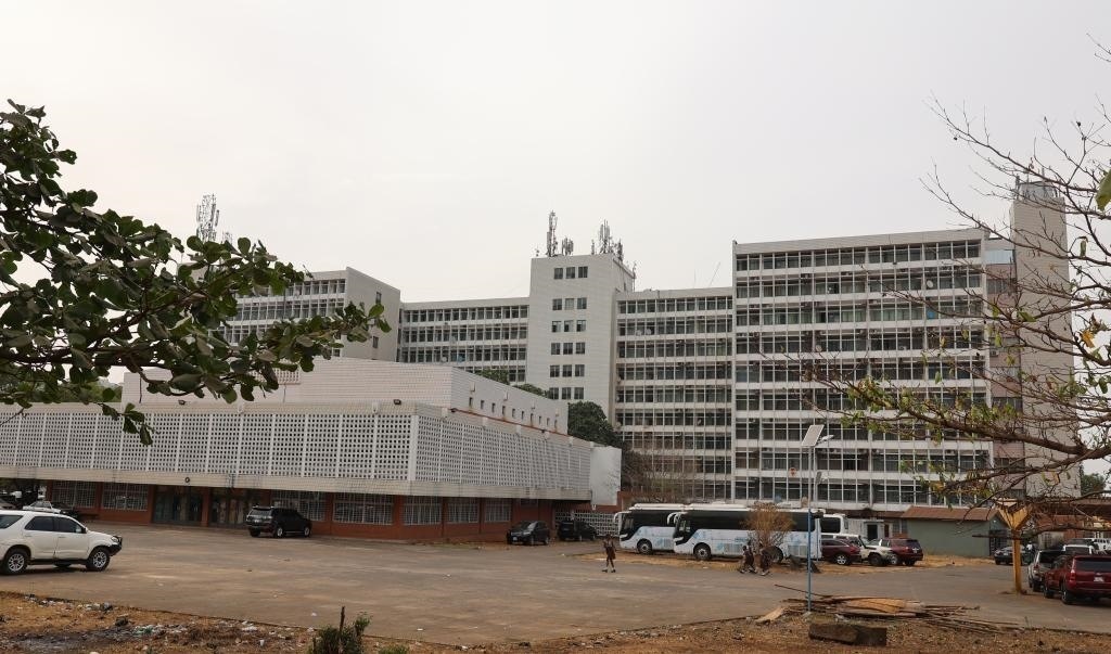 中塞友誼大廈。