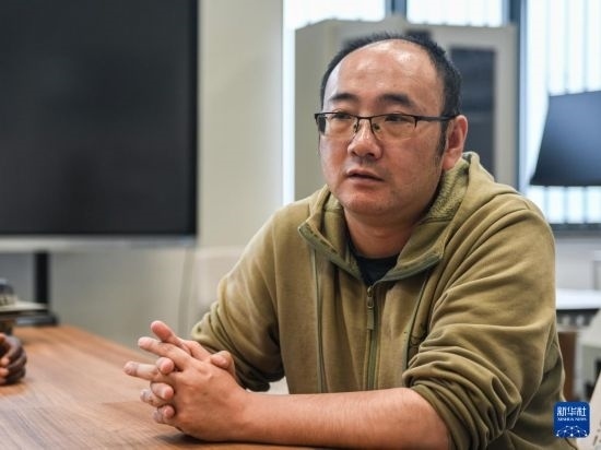 2月15日，在亞的斯亞貝巴的埃塞俄比亞聯(lián)邦職業(yè)技術(shù)培訓(xùn)學(xué)院，魯班工坊中方負責(zé)人江絳接受新華社采訪。