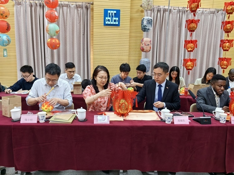 燈籠文化交流活動現場。中建國際中西非公司供圖