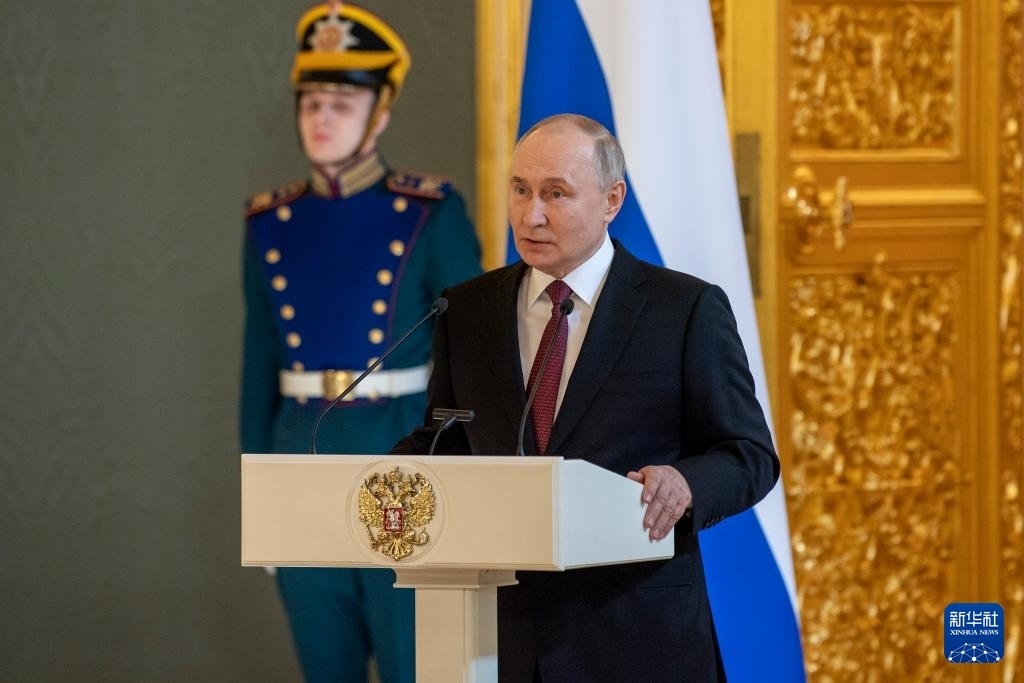 3月20日，俄羅斯總統(tǒng)普京在莫斯科克里姆林宮與其競選團隊代表舉行見面會。新華社記者 曹陽 攝