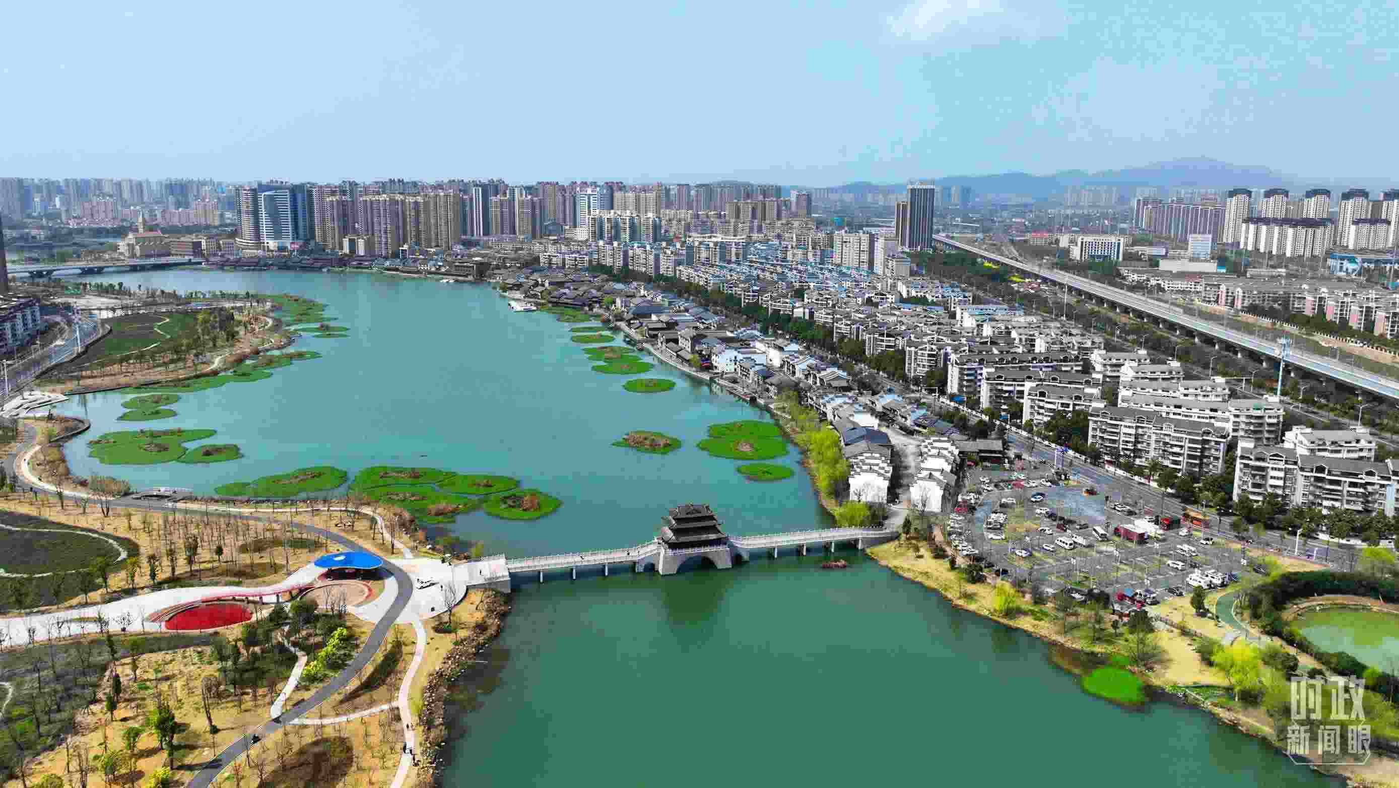 湖南常德。此次座談會前，習近平在長沙、常德兩地實地考察。（總臺央視記者范凱拍攝）