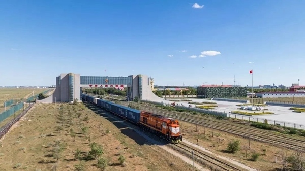 全國鐵路實行新的貨物列車運行圖。國鐵集團供圖