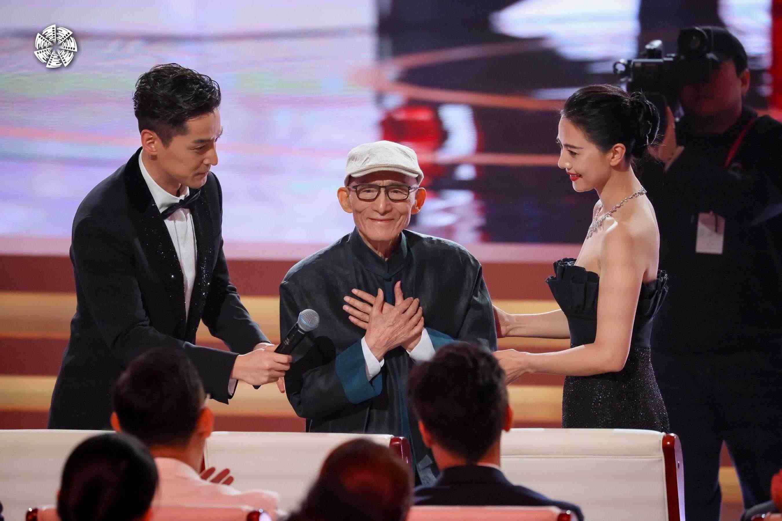 從左到右依次為演員胡歌，演員游本昌，演員高圓圓。主辦方供圖