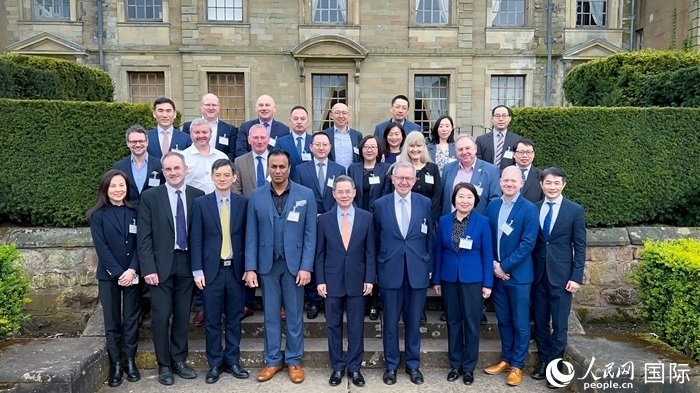 論壇嘉賓合影。人民網(wǎng) 郭錦標(biāo)攝