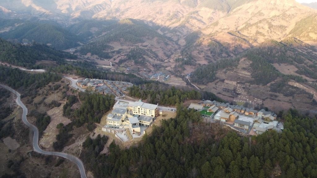 三河村全景（無人機(jī)照片）。新華社記者 尹恒 攝