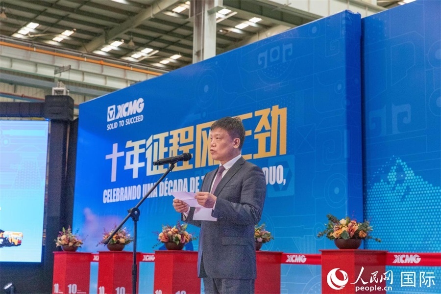 中國貿(mào)促會駐巴西代表處總代表郭英會在致辭中表示，過去十年，中巴經(jīng)貿(mào)關(guān)系迅猛發(fā)展，數(shù)百家中國企業(yè)進入巴西，投資巴西，為巴西的經(jīng)濟建設(shè)貢獻中國企業(yè)的力量。 人民日報社拉美中心分社 威廉·科埃略·維亞納攝