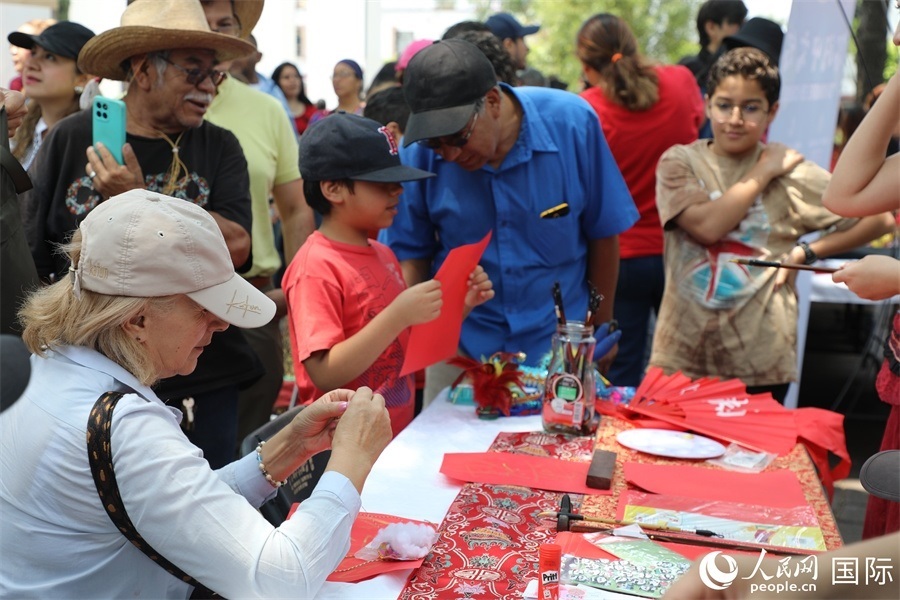 活動現(xiàn)場。人民網(wǎng) 埃內(nèi)斯托·多明戈斯攝