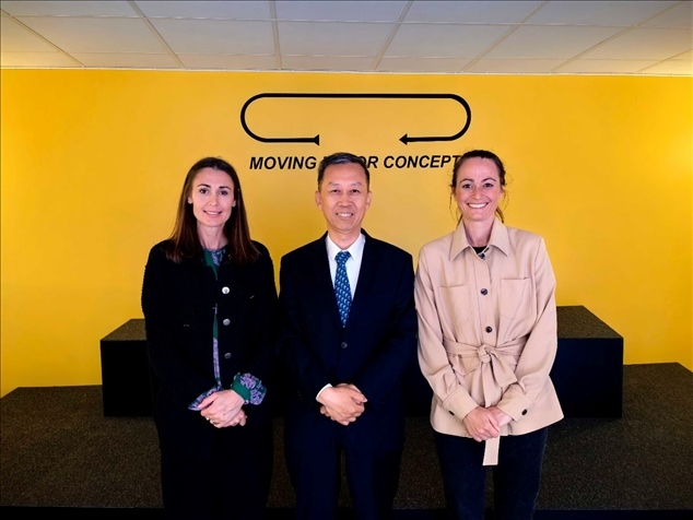 中國駐瑞典大使崔愛民應(yīng)邀參訪瑞典牧夫樂公司。中國駐瑞典大使館供圖