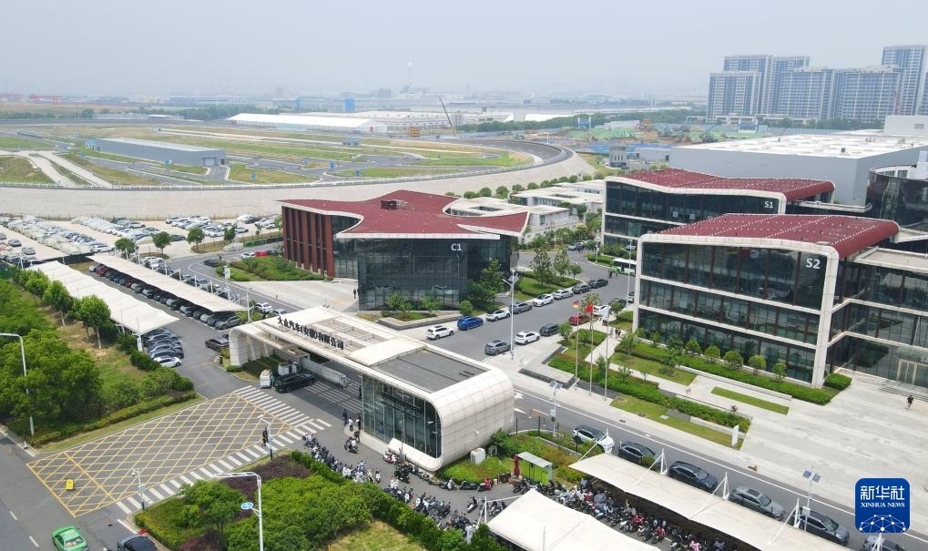 大眾汽車（安徽）有限公司外景（無人機(jī)照片，2024年6月7日攝）。新華社記者 郭晨 攝