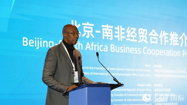 布萊克廳長(zhǎng)致辭。人民網(wǎng) 劉暢攝