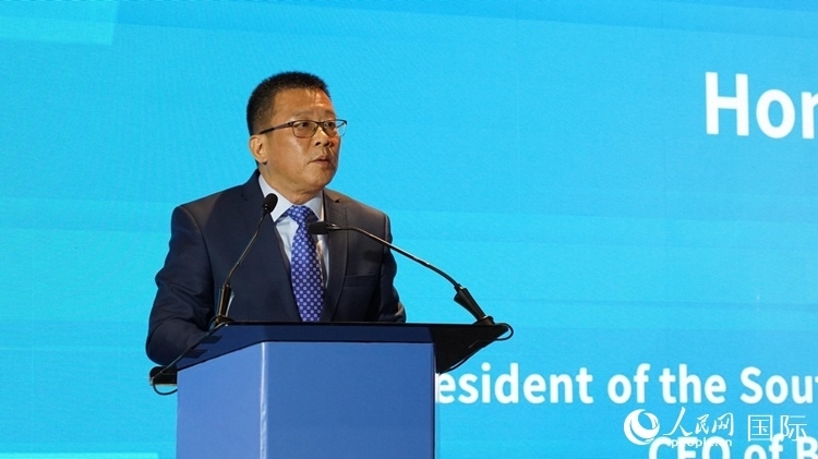 張朝陽(yáng)會(huì)長(zhǎng)致辭。人民網(wǎng) 劉暢攝