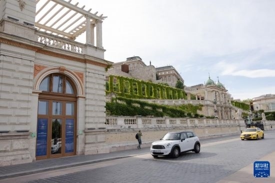 這是7月1日在匈牙利布達(dá)佩斯拍攝的匈牙利作為歐盟輪值主席國(guó)舉辦系列活動(dòng)的場(chǎng)地外景。新華社發(fā)（弗爾季·奧蒂洛攝）