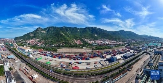 這是6月26日拍攝的中哈連云港物流合作基地（無(wú)人機(jī)照片）。新華社記者 季春鵬 攝