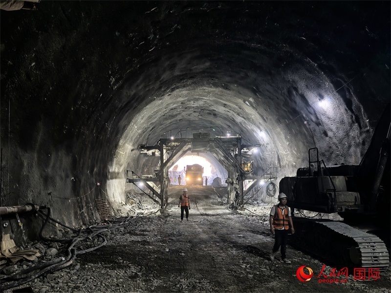 隧道施工現(xiàn)場(chǎng)圖片。人民網(wǎng) 賽義德·邁赫迪攝