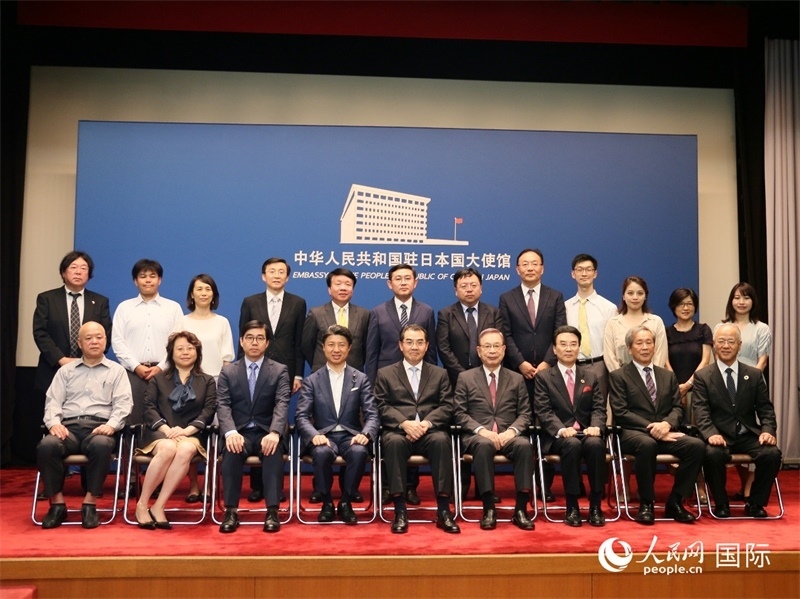 現(xiàn)場嘉賓合影。人民網(wǎng) 許可攝