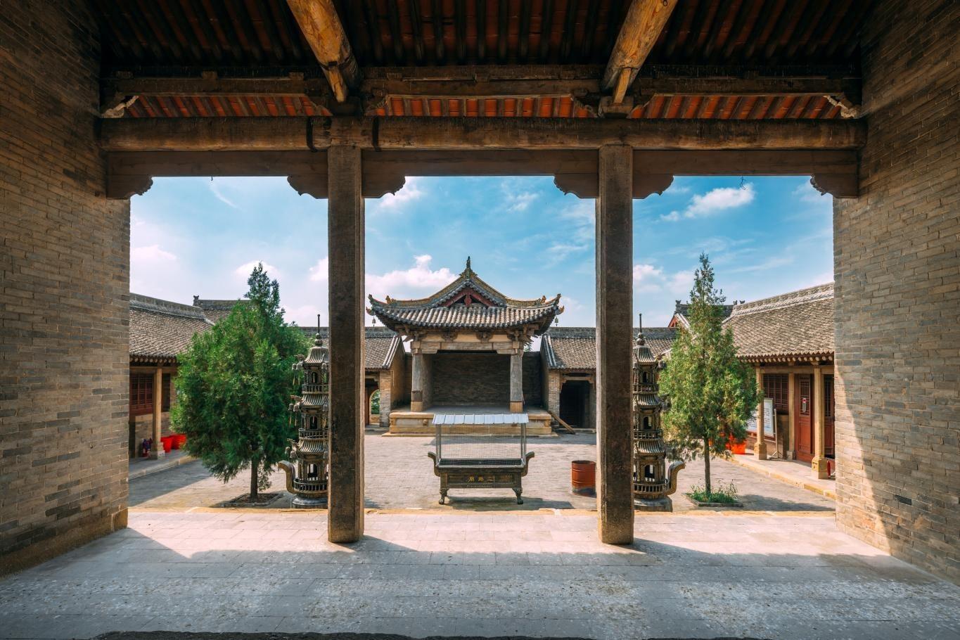 高平市王報村二郎廟金代戲臺。蘇唐詩攝