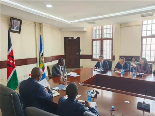 （座談會(huì)現(xiàn)場(chǎng)。駐肯使館供圖）