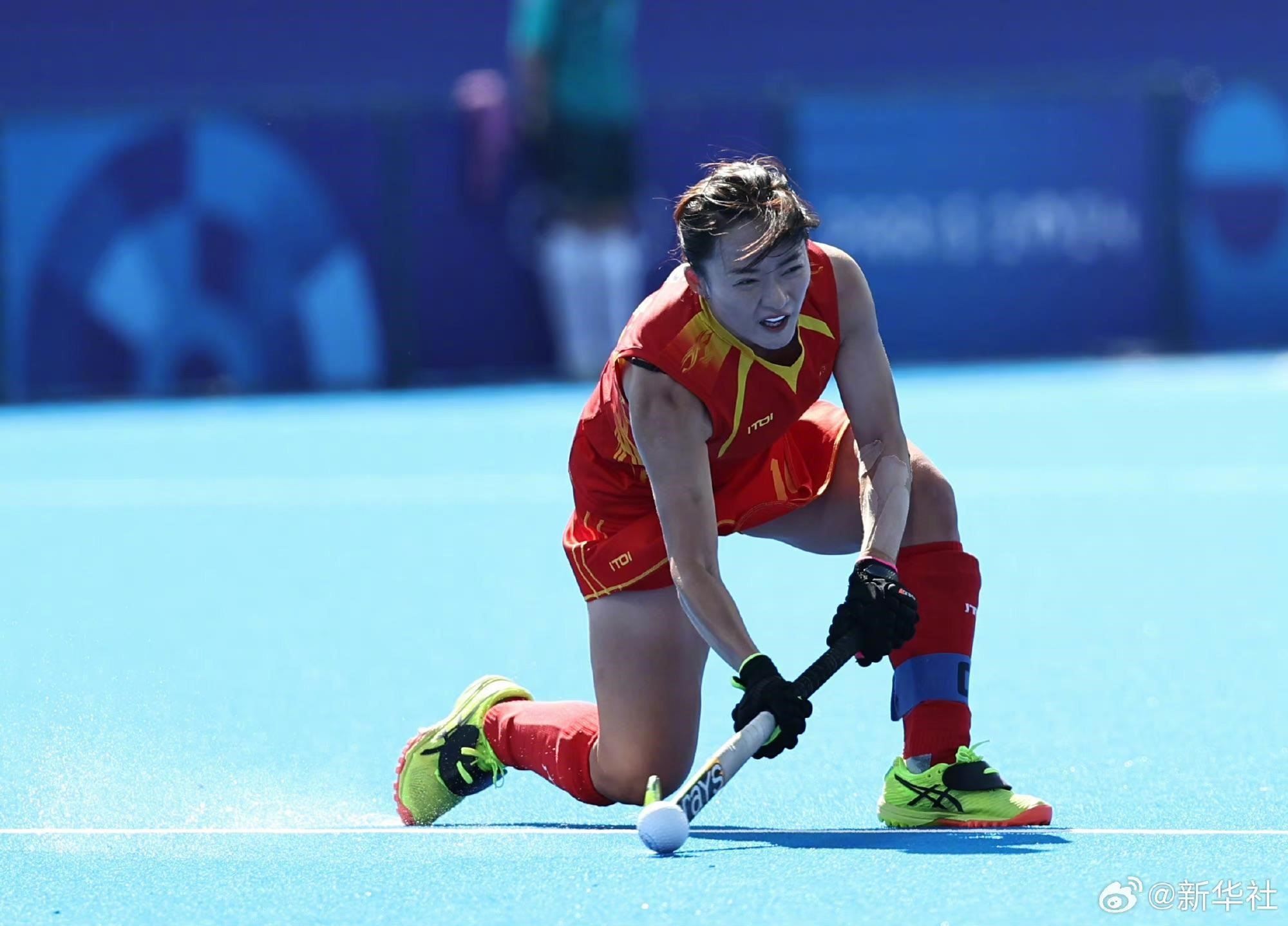 巴黎奧運(yùn)會上，中國女子曲棍球隊(duì)在賽場揮灑汗水