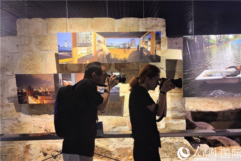 金磚國家城市主題攝影展現(xiàn)場。 人民網(wǎng)記者 于宏建攝