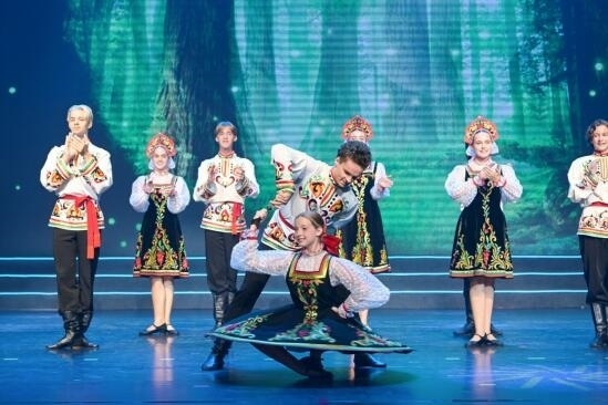 第十屆“歡動(dòng)北京”開幕，12國青少年向未來問好