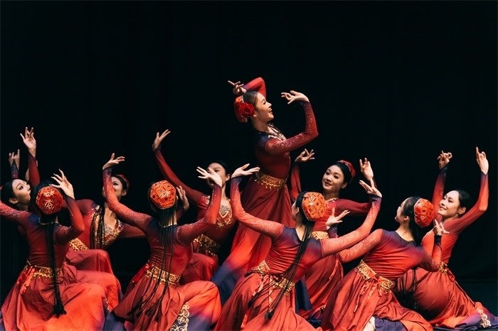 《長城魂》中的民族舞蹈表演。主辦方供圖